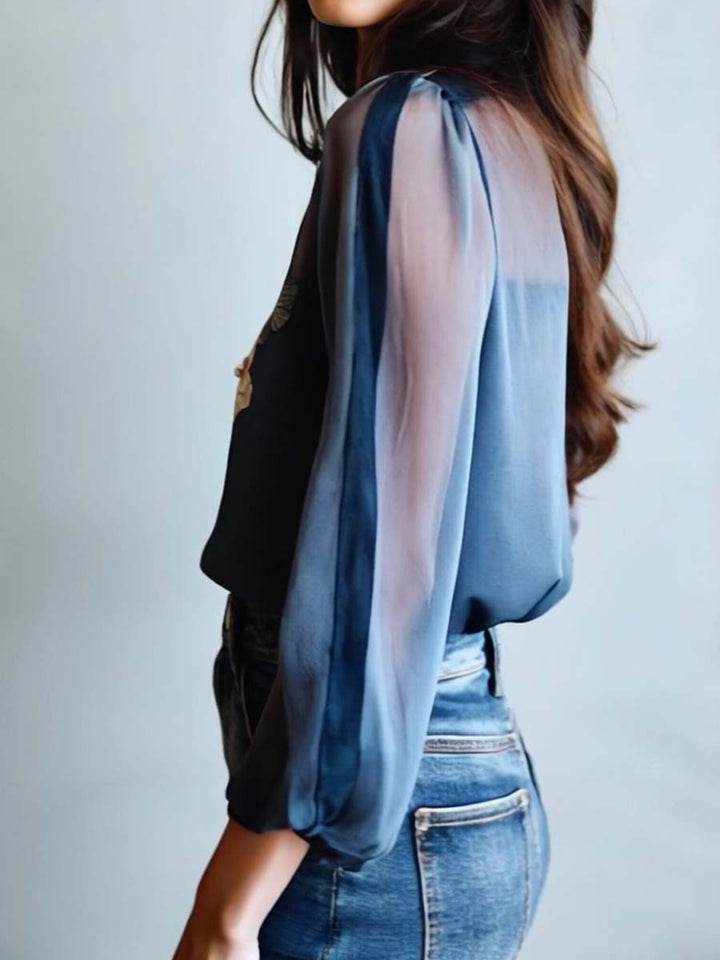 Blouse fleurie d'été pour femme, style bohème chic. Apporte élégance et légèreté à toute tenue décontractée.