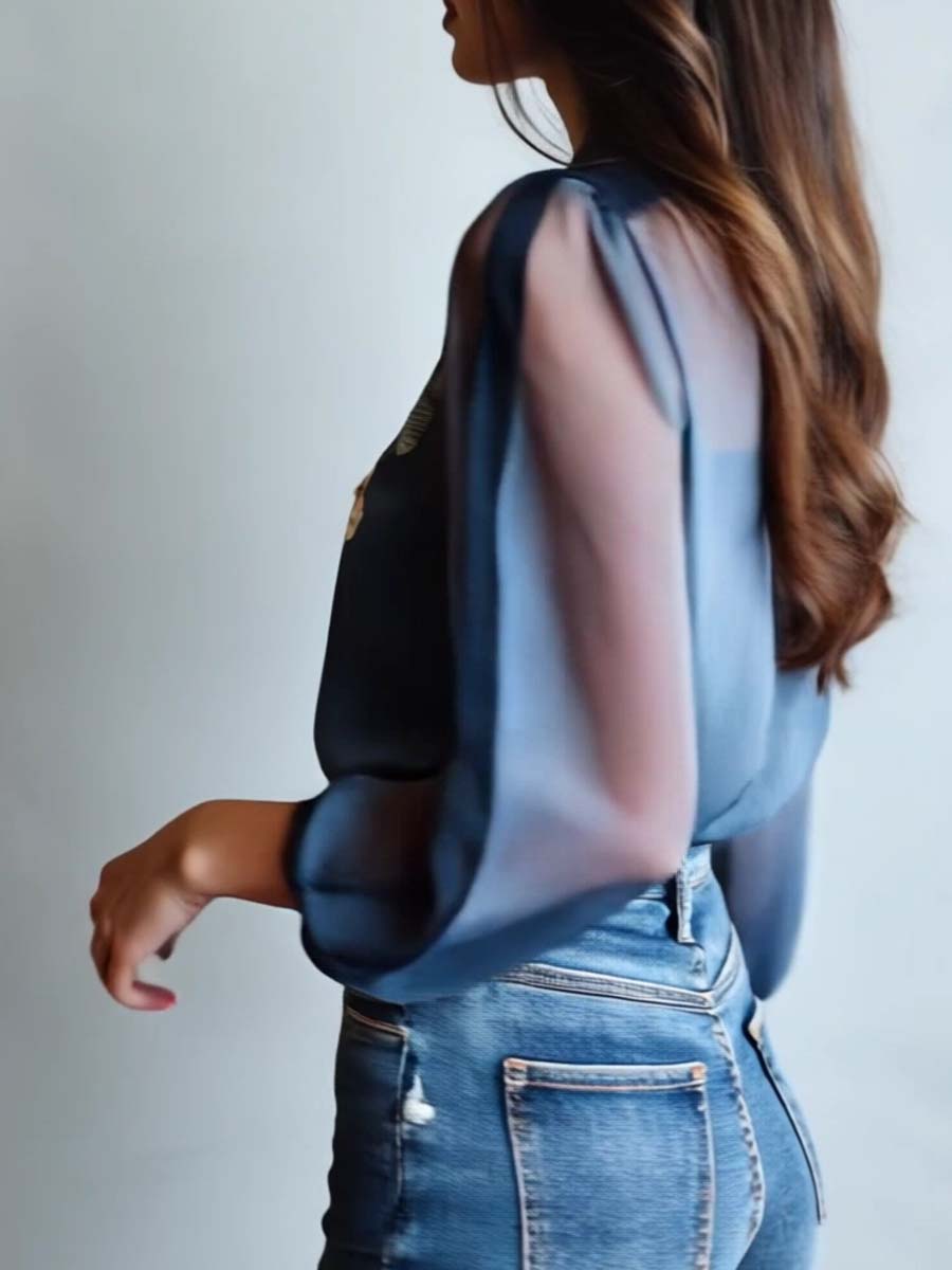 Blouse fleurie élégante pour femme, style bohème chic, idéale pour une tenue d'été ou de printemps décontractée.