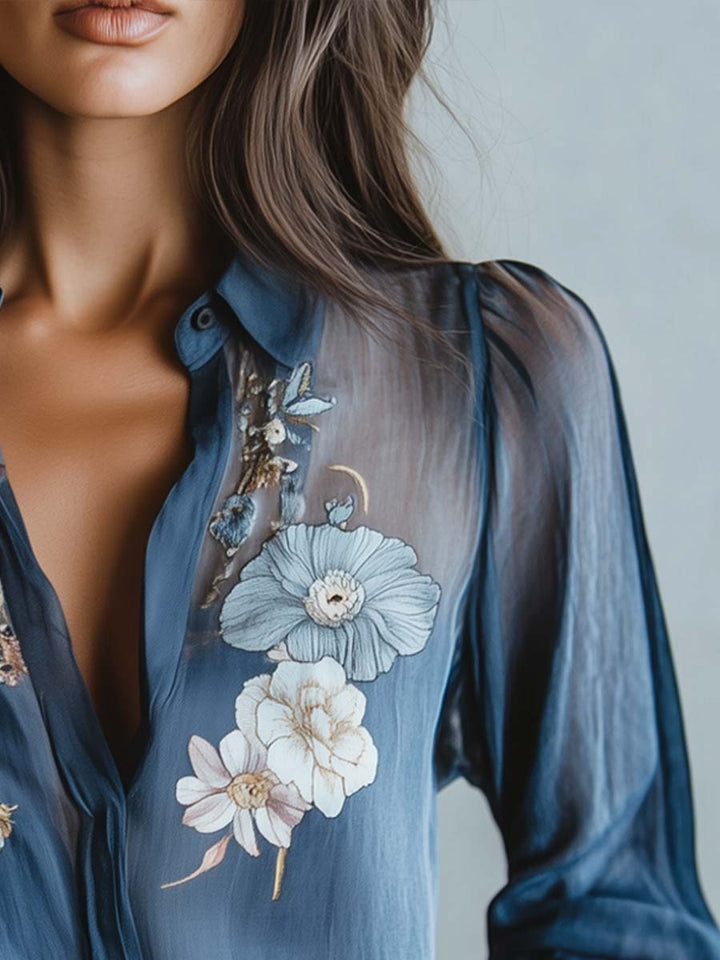 Blouse fleurie femme élégante, adaptable au printemps et à l'été. Style bohème chic, pour un look mode décontracté.