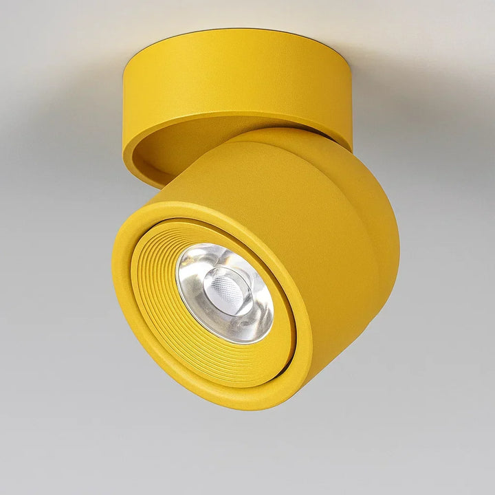 Élégant spot LED orientable pour plafond en aluminium. Éclairage intérieur moderne et modulable.