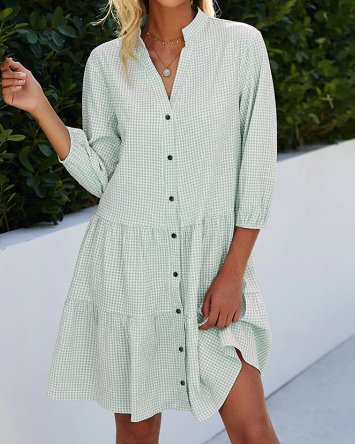 Robe longue chemise femme, légère et printanière, idéale pour un look décontracté chic estival.