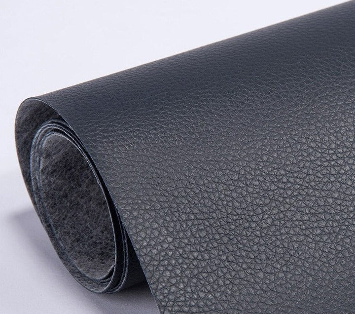 Patch textile cuir PU autocollant, durable et multi-couleur pour sièges et garnitures.