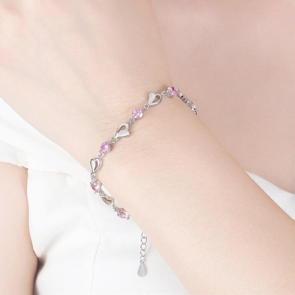 Bracelet femme chic en argent sterling 925, avec pendentif cœur. Bijou élégant et un cadeau parfait.