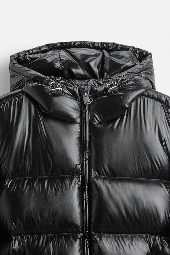 Doudoune unisexe ultra-confortable et chaude. Affrontez l'hiver avec ce vêtement stylé et fonctionnel.