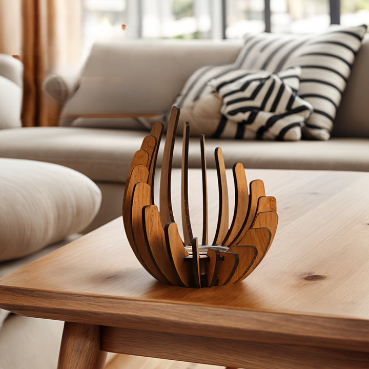 Décoration intérieure avec ce bougeoir artisanal lotus en bois. Ambiance bohème assurée avec sa lumière apaisante.