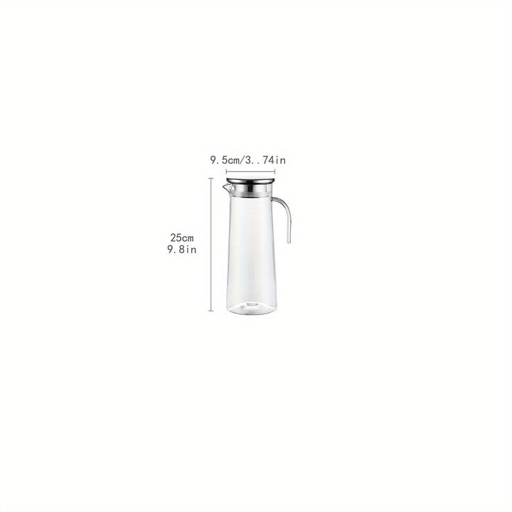 Carafe de service en plastique durable avec couvercle, idéale pour la cuisine et les boissons d'été.