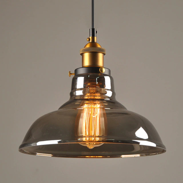 Luminaire suspendu moderne en cristal, design intemporel et chic pour la maison.