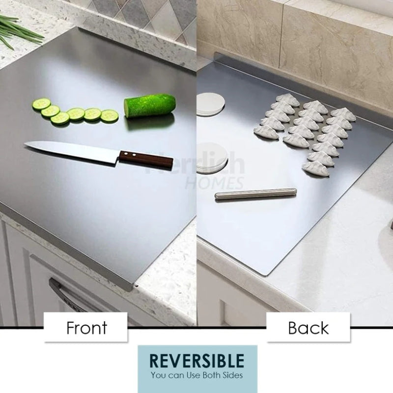 Planche à découper professionnelle, conçue pour une utilisation intensive et une organisation optimale en cuisine.