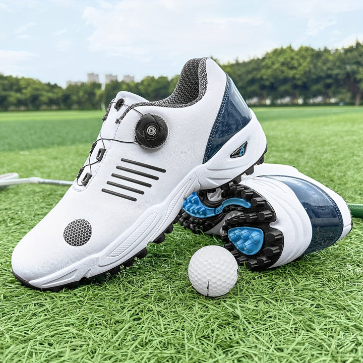 Chaussures de golf légères pour hommes avec système de laçage rotatif, offrant confort et adhérence sur le green.