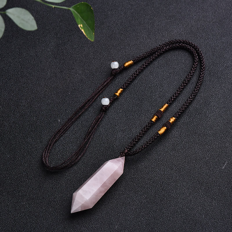 Pierre naturelle hexagonale, collier femme, bijou de lithothérapie pour sérénité.