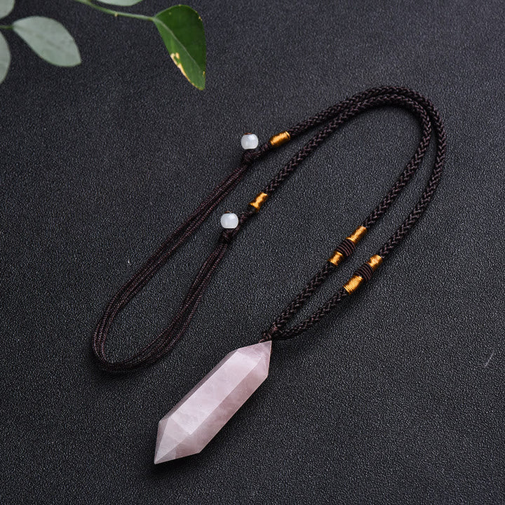 Pierre naturelle hexagonale, collier femme, bijou de lithothérapie pour sérénité.