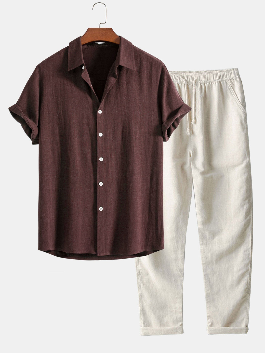 Ensemble homme été polyvalent. Chemise décontractée & pantalon en lin, idéal pour un look chic ou relax. Mode masculine.