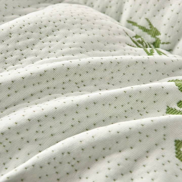 Découvrez le bien-être avec le surmatelas King Size BambooDream: rafraîchissant et ergonomique pour votre dos.