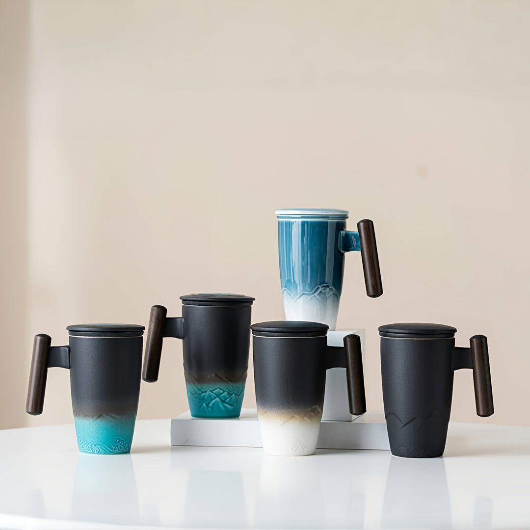 Tasse à thé en céramique avec filtre en acier inoxydable, faite main, pour une longue durée de vie.