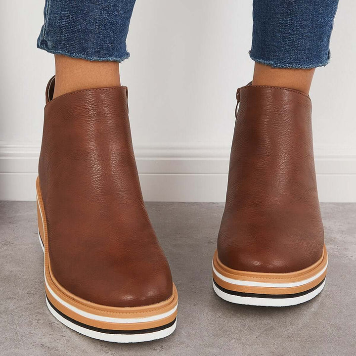 Tendance automne-hiver : bottes Leony femmes. Un incontournable mode, combine style, confort et élégance.