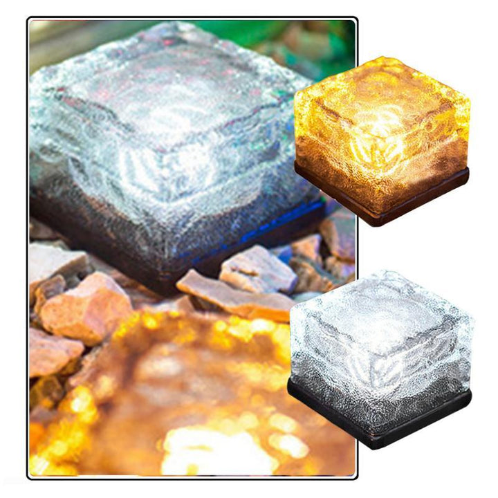 Décoration de jardin solaire LED avec effet d'eau. Éclairage extérieur automatique et lumineux.