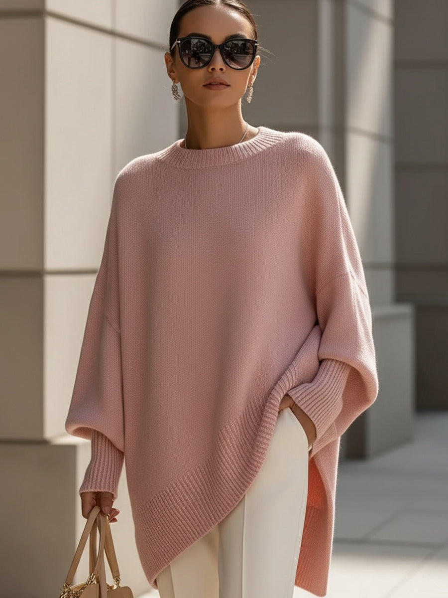 Vêtement femme: poncho oversize tricoté, idéal pour le confort et le style chic, élégance moderne.