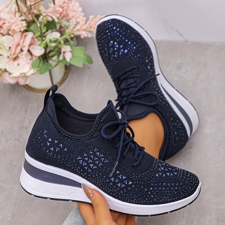Baskets femme orthopédiques polyvalentes, style et confort avec strass pour chaque jour, légères.