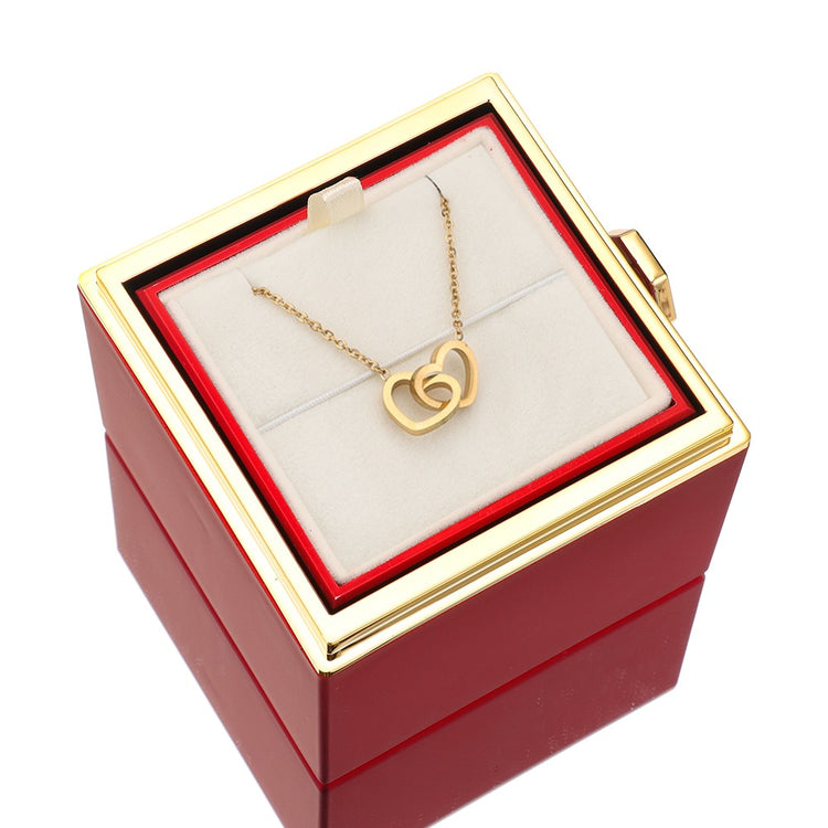 Boîte cadeau noire avec rose éternelle rouge et gravure personnalisée, cadeau romantique Saint-Valentin.