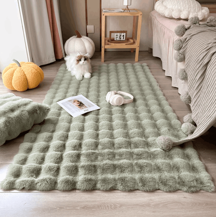 Tapis de sol en peluche fleuri moderne, design floral stylisé. Parfait pour une décoration intérieure chic et confortable.