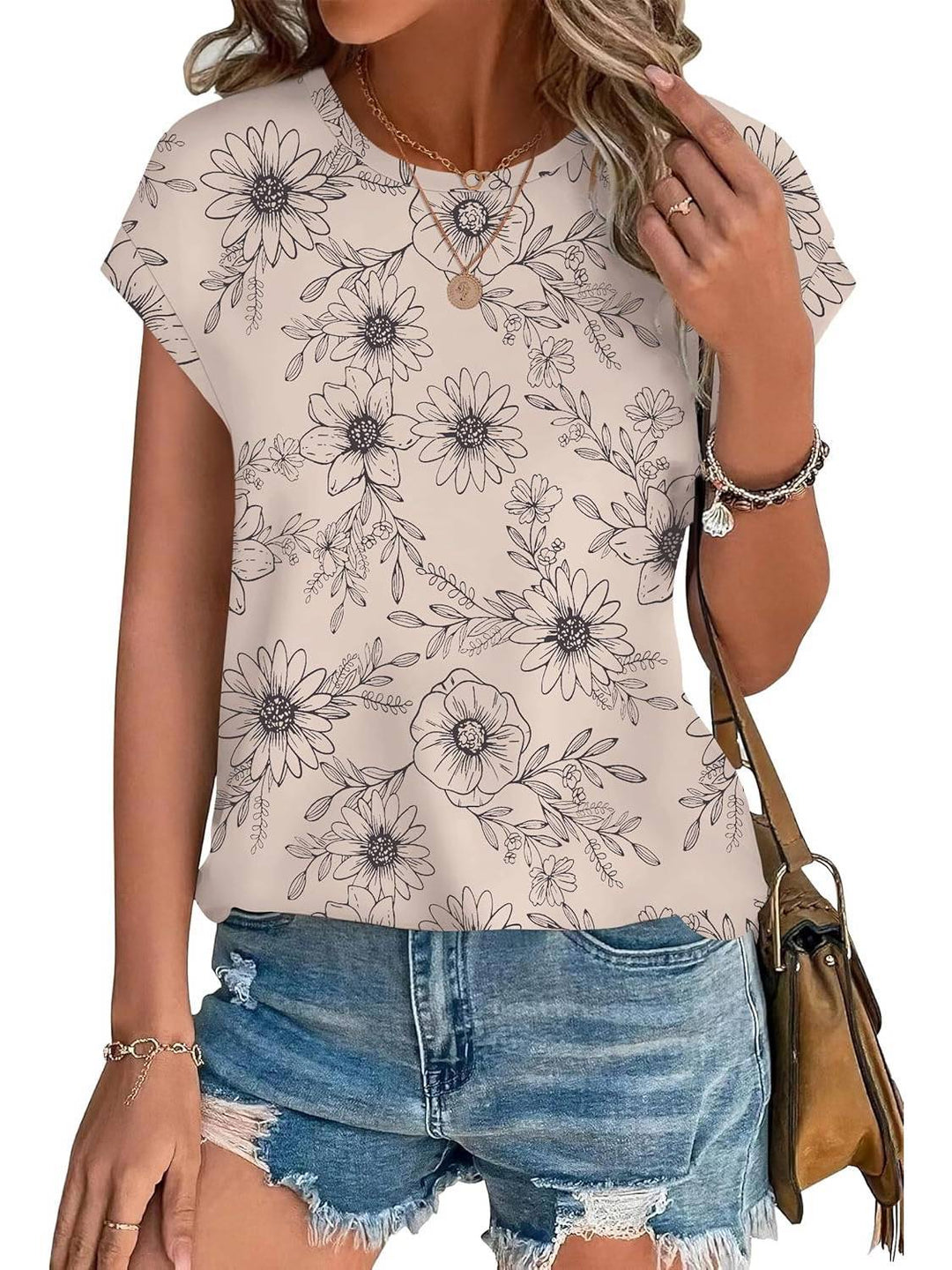 Blouse femme fluide à motif imprimé, une option élégante et confortable pour l'été.