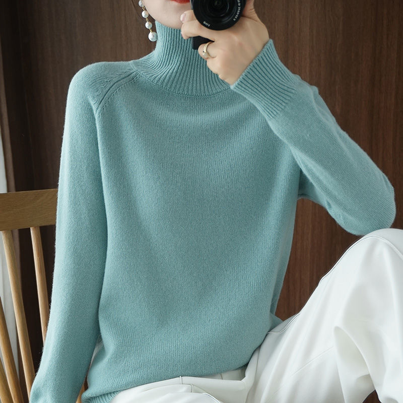 Pull chic col roulé Lina, vêtement femme élégant et décontracté.