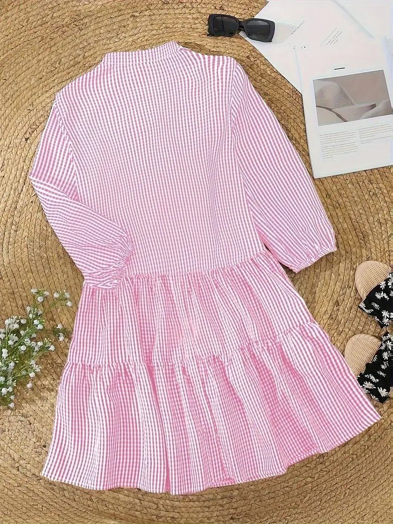 Robe d'été Gingham rose pour femmes, coupe décontractée élégante, parfaite pour une tenue estivale confortable.