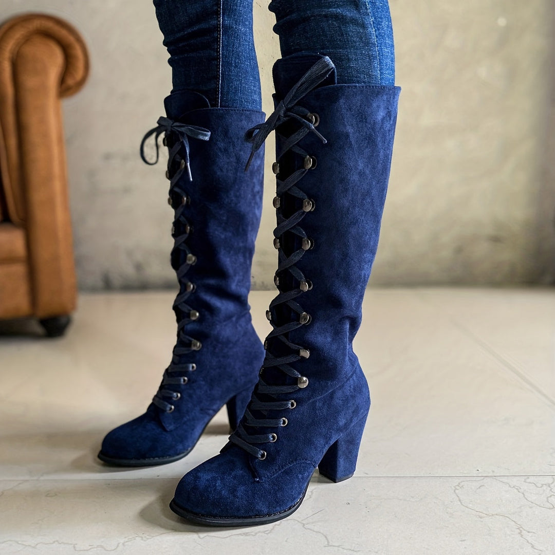 Bottes genouillères Lucia pour femme. Chaussures hautes, élégantes, confortables et chaudes pour l'hiver.