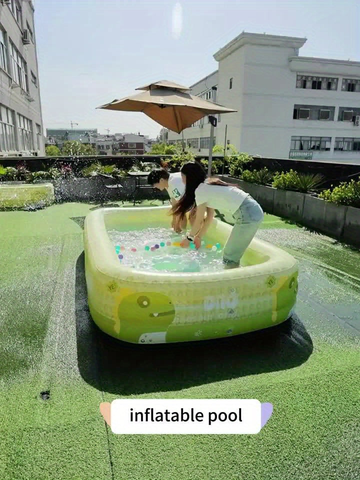 Piscine gonflable dinosaure pour enfants, offrant un espace de jeux d'eau amusant et sûr pour l'été.