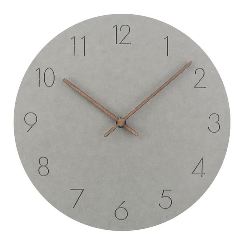Horloge murale scandinave silencieuse. Design contemporain et minimaliste pour une décoration intérieure moderne de maison.