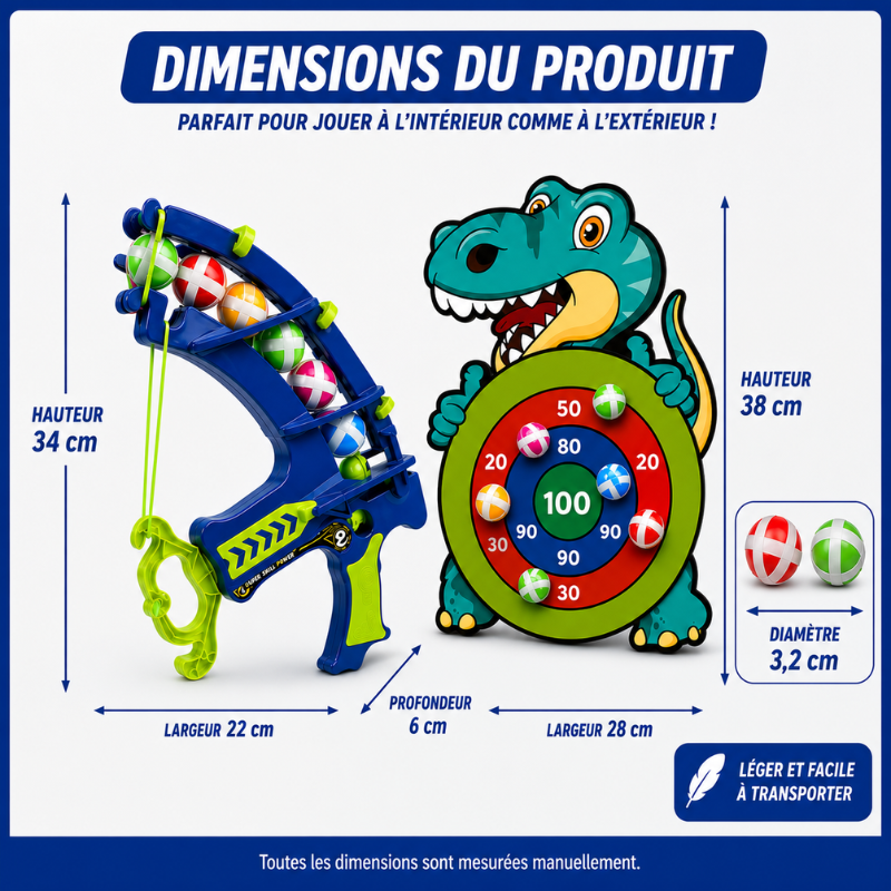 Enfant joyeux jouant à l'arc et flèches JoyStrike avec cible dinosaure. Activité physique.