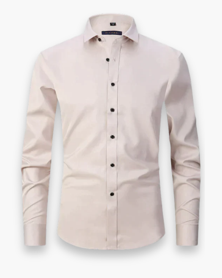 Chemise homme ajustée chic et confortable. Parfaite pour le bureau, une soirée ou un style printemps-été.