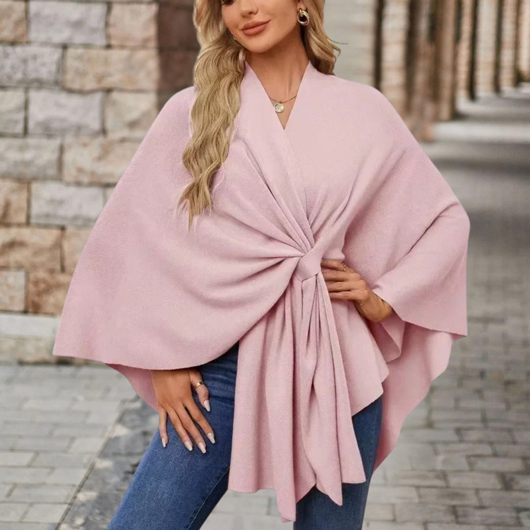 Poncho chic élégant femme, parfait pour l'automne. Confortable, mode et polyvalent.