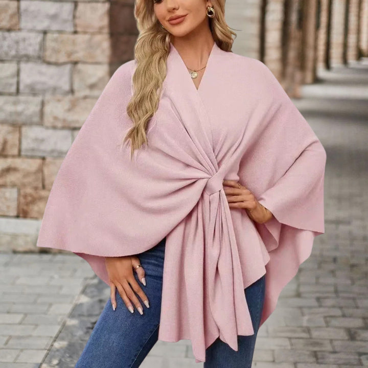 Poncho chic élégant femme, parfait pour l'automne. Confortable, mode et polyvalent.