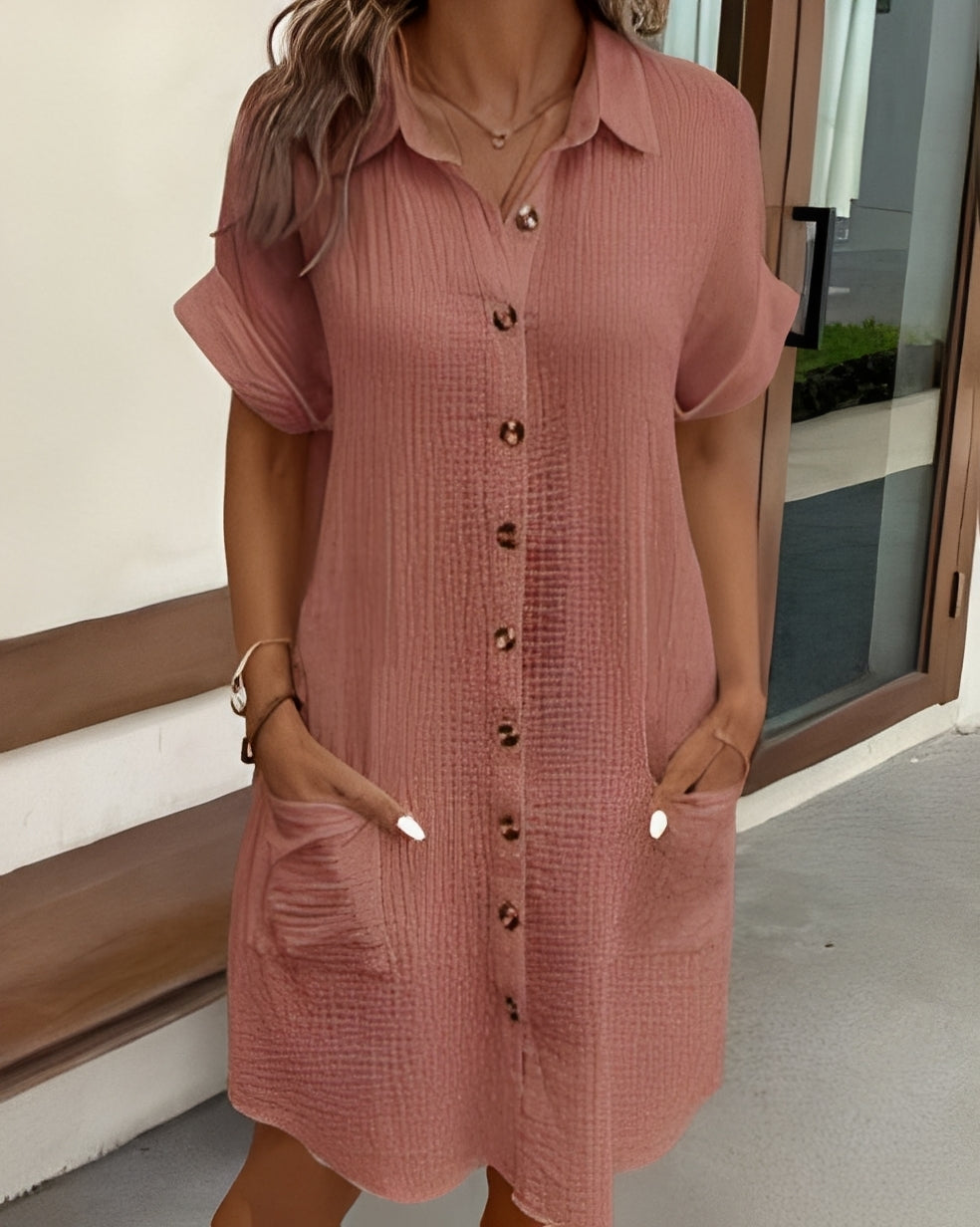 Robe femme ample et légère, parfaite pour la mode estivale. Style intemporel et confort décontracté.