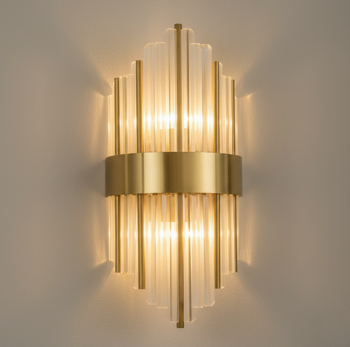 Lampe murale LED or, élégante, lumière directionnelle réglable.