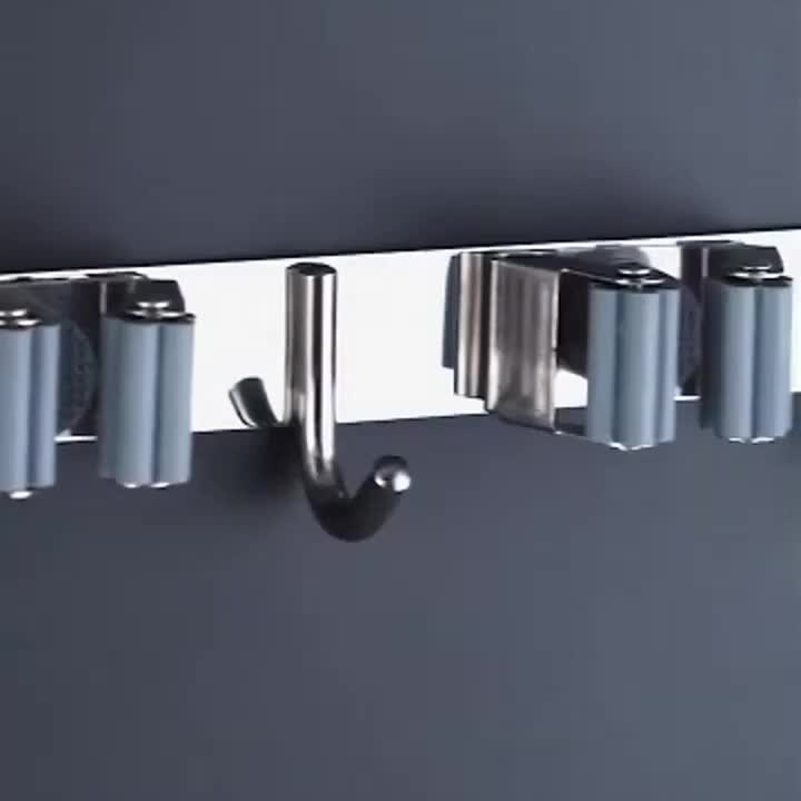 Rangement mural extérieur antirouille en acier, idéal pour outils de jardin et équipements.