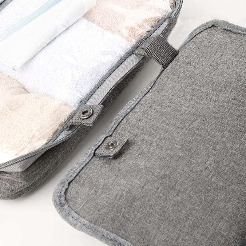 Trousse de voyage pour cosmétiques, design unisexe, résistante à l'eau, parfaite pour tous vos déplacements.