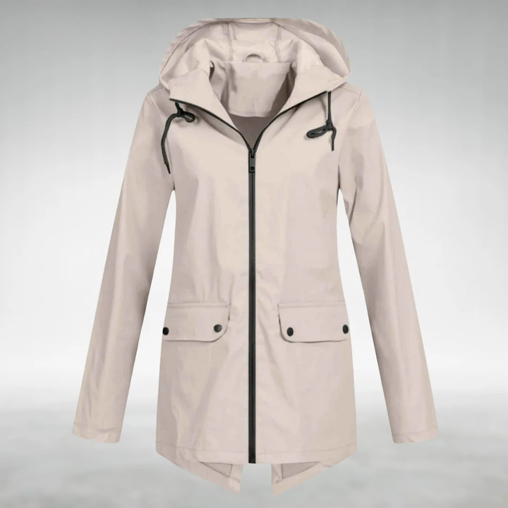 Veste femme imperméable, élégante pour sorties urbaines ou activités. Protection pluie chic et polyvalente.
