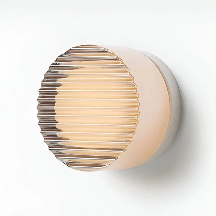 Lampe LED ronde murale, design minimaliste, éclairage d'escalier moderne, efficace et stylé.