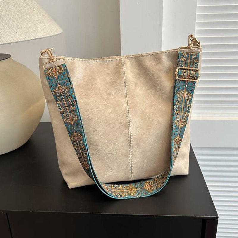Sac bandoulière cuir PU Wanda pour femme, élégant, moderne et intemporel.