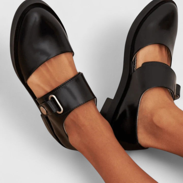 Lyssavelle, chaussures noires polyvalentes pour femmes, élégantes et très confortables au quotidien.