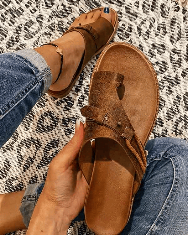 Sandales Delia pour femmes, style casual et confort orthopédique supérieur. Idéales pour le soutien et le bien-être tout l'été.