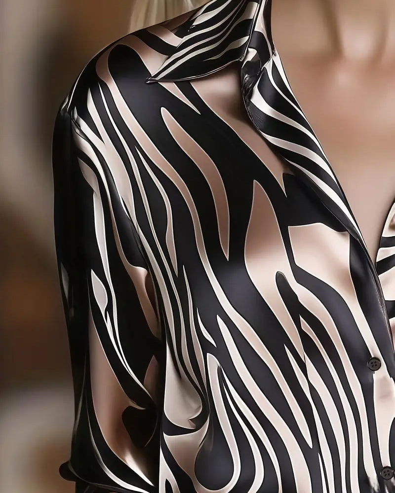 Chemise femme confortable, imprimée à manches longues. Col V élégant, parfait pour l'hiver.