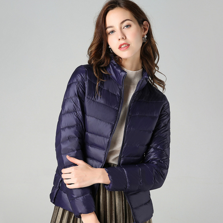 Veste femme élégante pour mi-saison, ultra-légère, résistant à l'eau, parfaite pour le voyage.