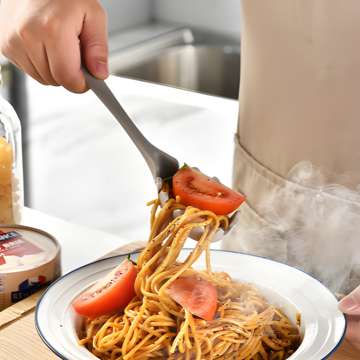 Batterie d'ustensiles de cuisson en silicone noir, 15 pièces, pour protéger vos poêles. Élégant et pratique.