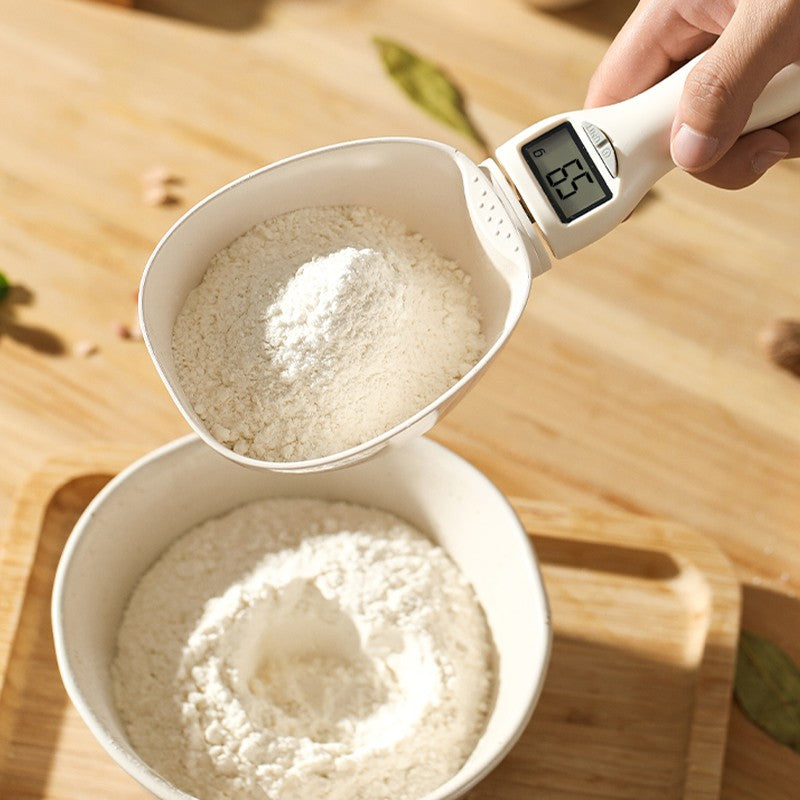 Cuillère-balance numérique PerfectScoop, mesure précise des ingrédients pour cuisine et pâtisserie.