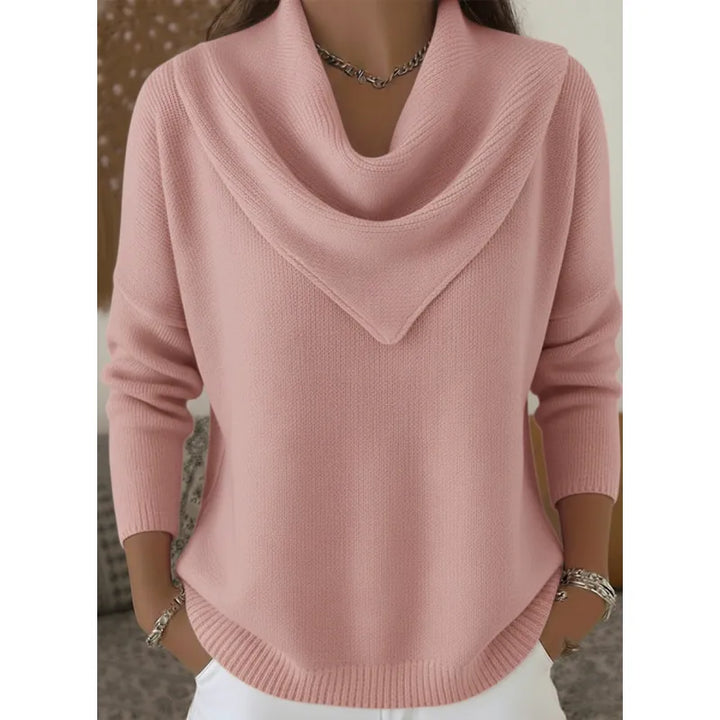 Élégant pull femme ample et décontracté en maille épaisse. Parfait pour la mode hiver, alliant style et confort.