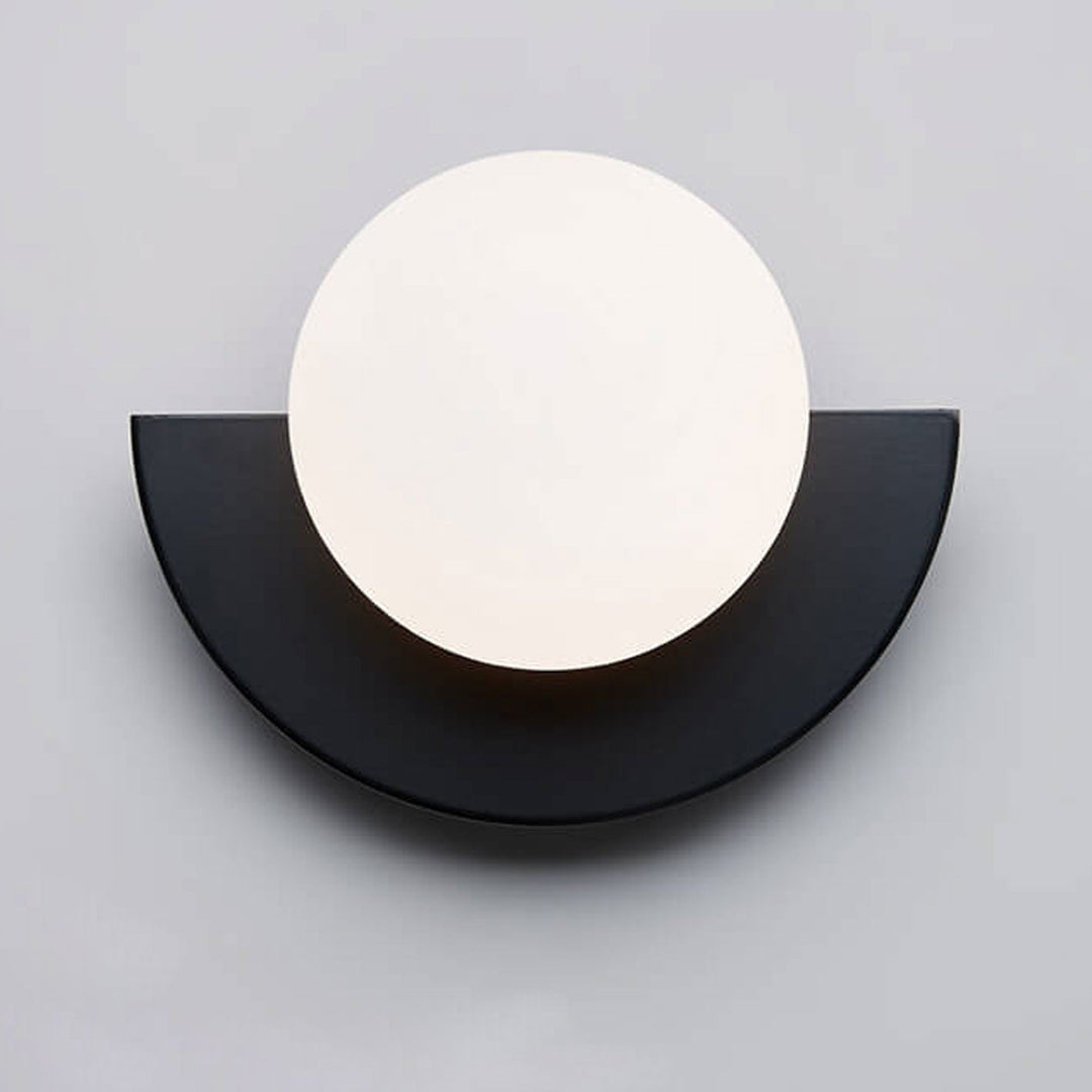 Décoration intérieure avec applique Aurora. Luminaire moderne design, lumière d'ambiance.