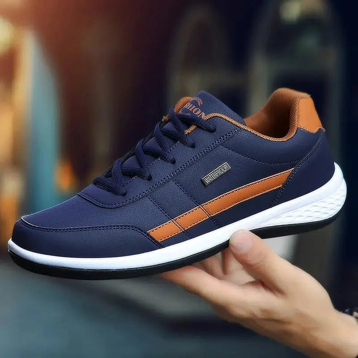 Chaussures baskets hommes orthopédiques légères, idéales pour le soutien du pied au quotidien et activités sportives.